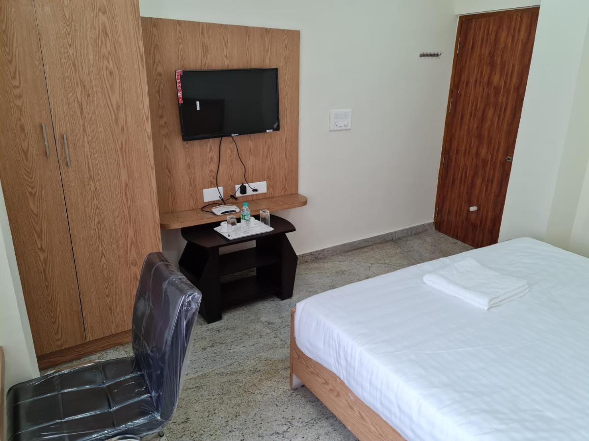 Vijay Shree Inn Vellore Bagian luar foto