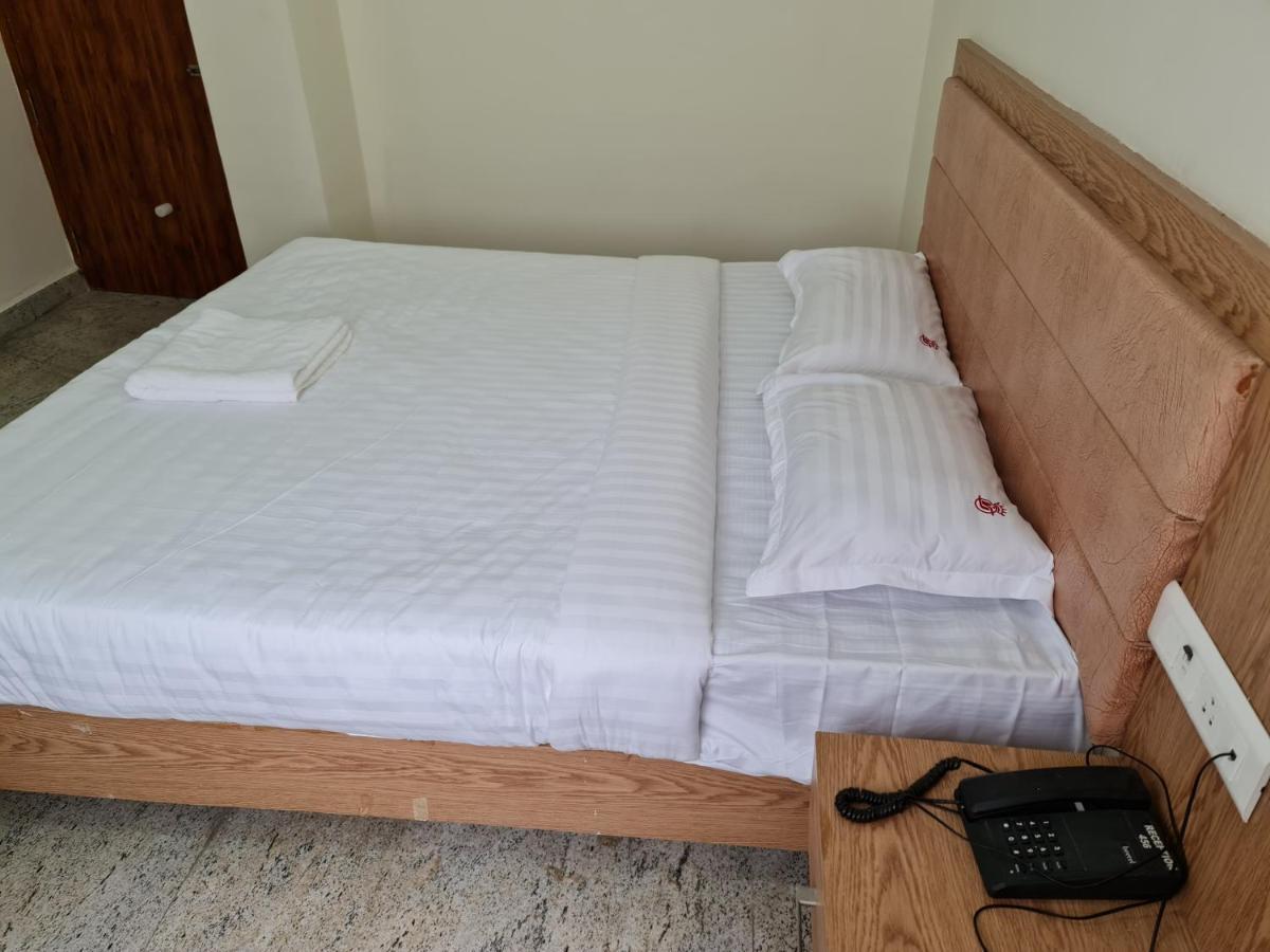Vijay Shree Inn Vellore Bagian luar foto
