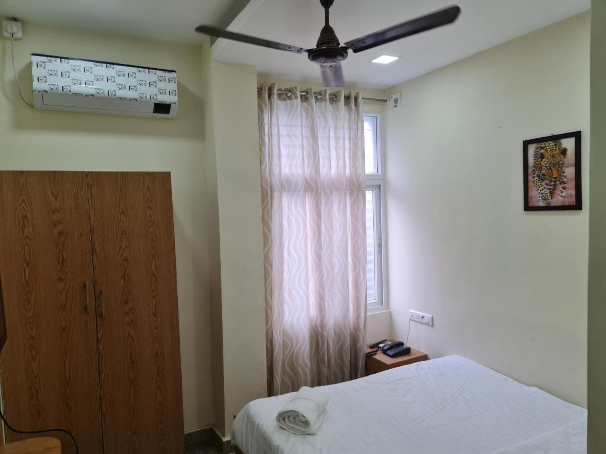 Vijay Shree Inn Vellore Bagian luar foto